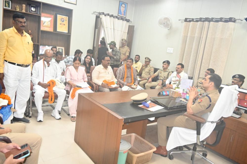 पुलिस आयुक्त कमिश्नरेट वाराणसी श्री मोहित अग्रवाल द्वारा सेवानिवृत्त होने वाले पुलिस कर्मियों के लिए किया गया विदाई समारोह का आयोजन, दी गयी भावभीनी विदाई ।