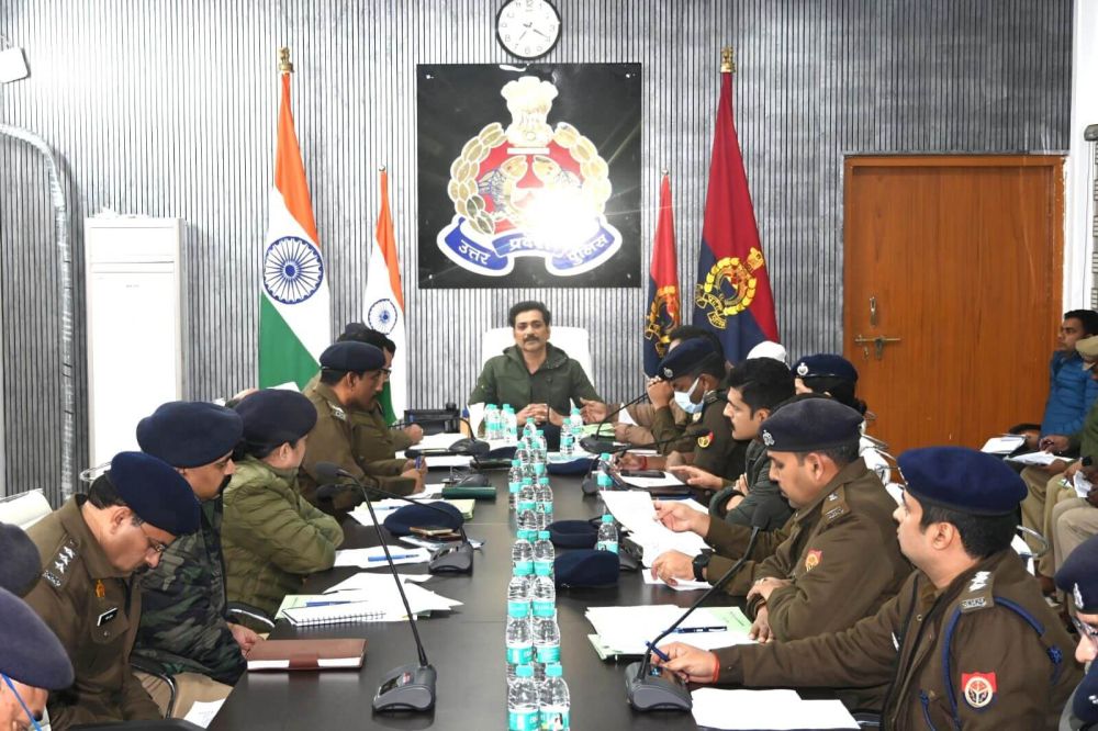 माननीय मुख्यमंत्री उ0प्र0 के वाराणसी आगमन/भ्रमण/अवस्थान कार्यक्रम के दृष्टिगत सुरक्षा व्यवस्था के सम्बन्ध में ब्रीफिंग कर दिये गये आवश्यक दिशा-निर्देश।